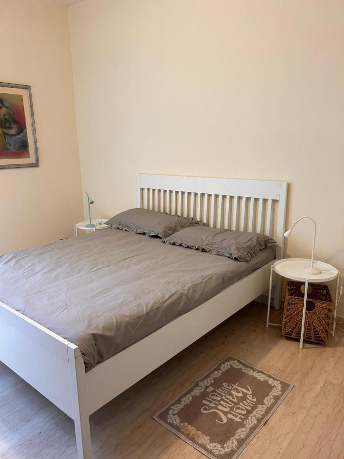 Camere In Appartamento Condiviso Vista San Luca Bologne Extérieur photo